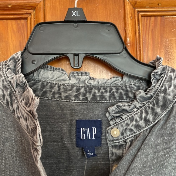 NWT GAP Distressed denim ruffle neck shirt - Picture 5 of 7